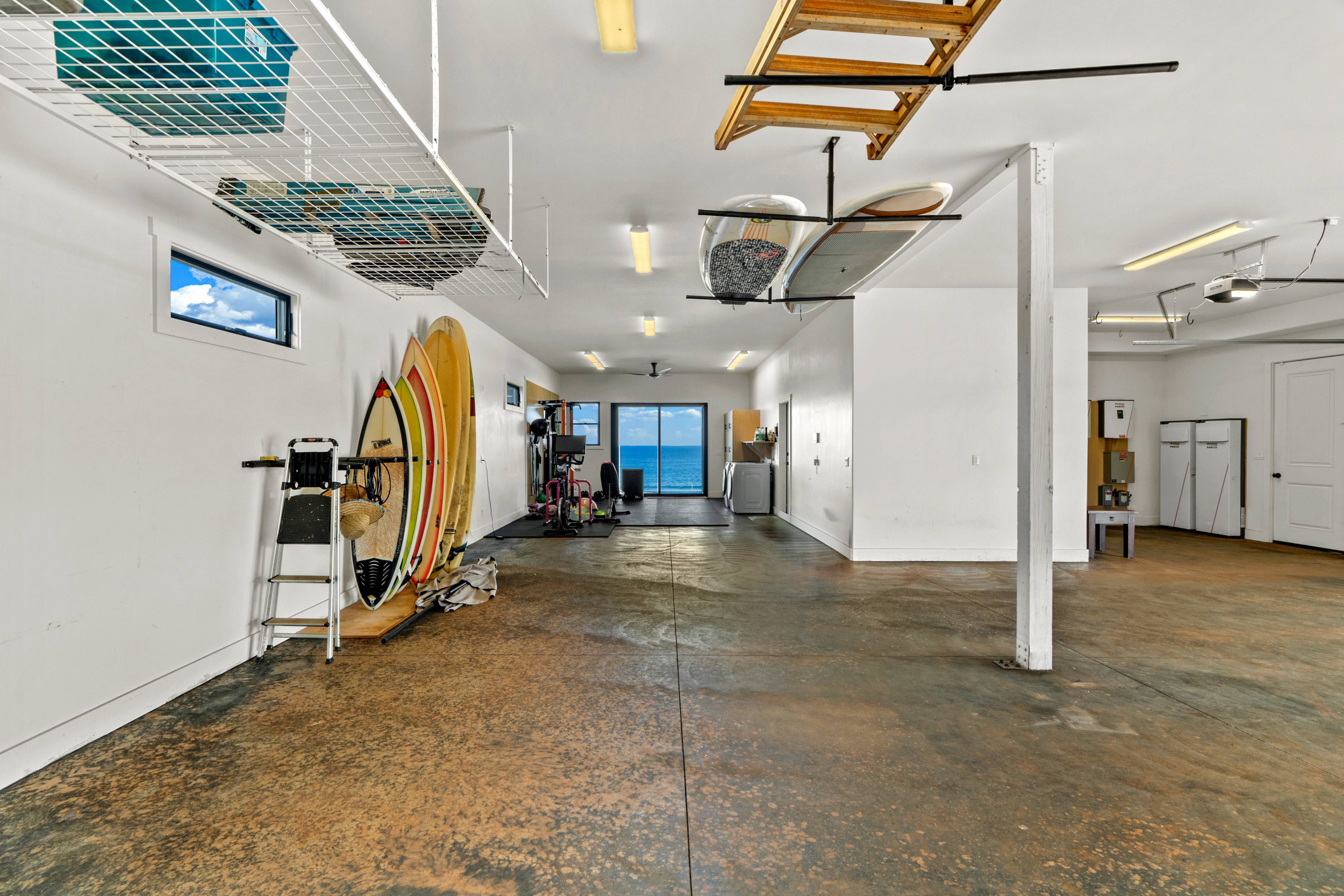 5350 KALALEA VIEW DR 8D