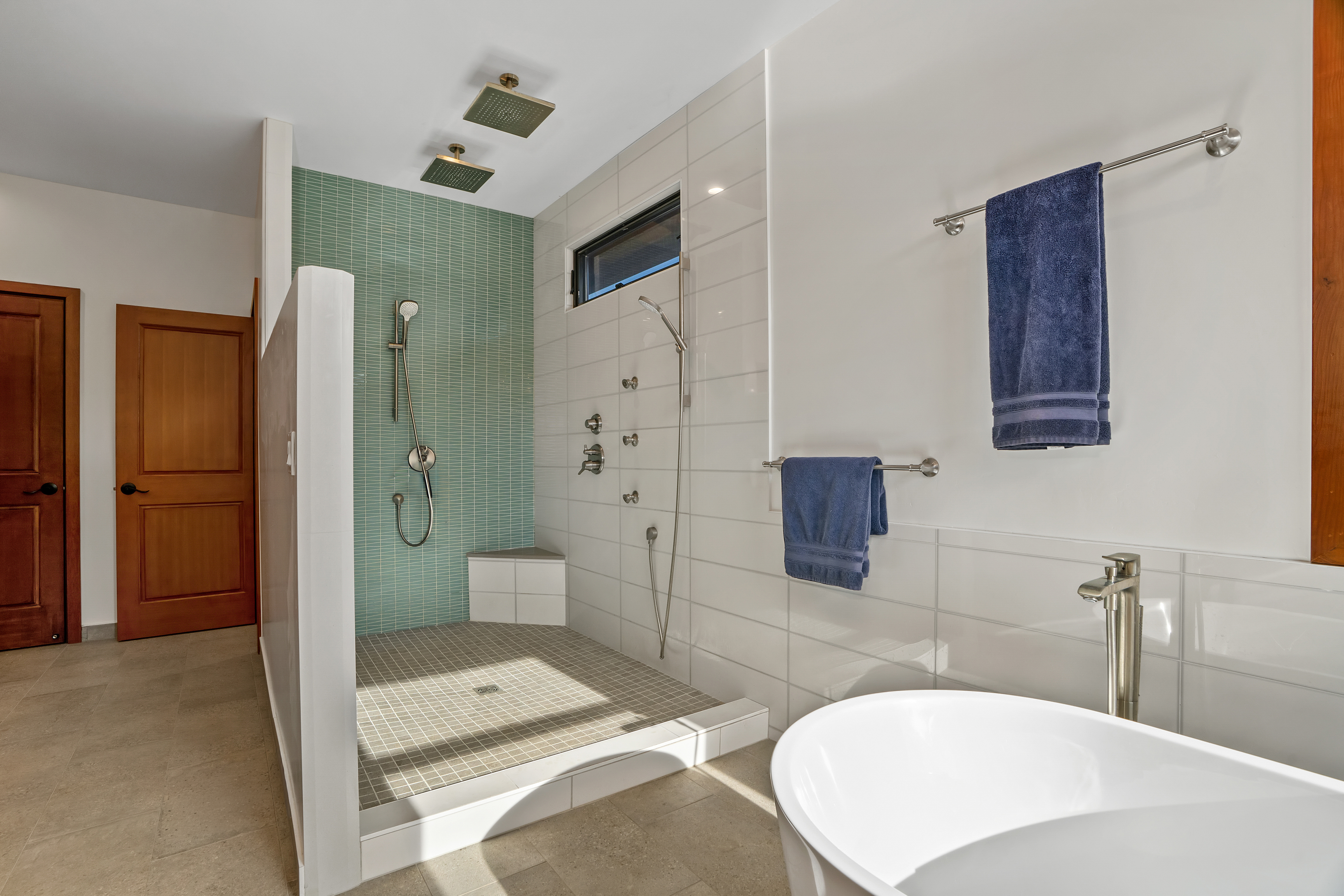 5350 KALALEA VIEW DR 8D