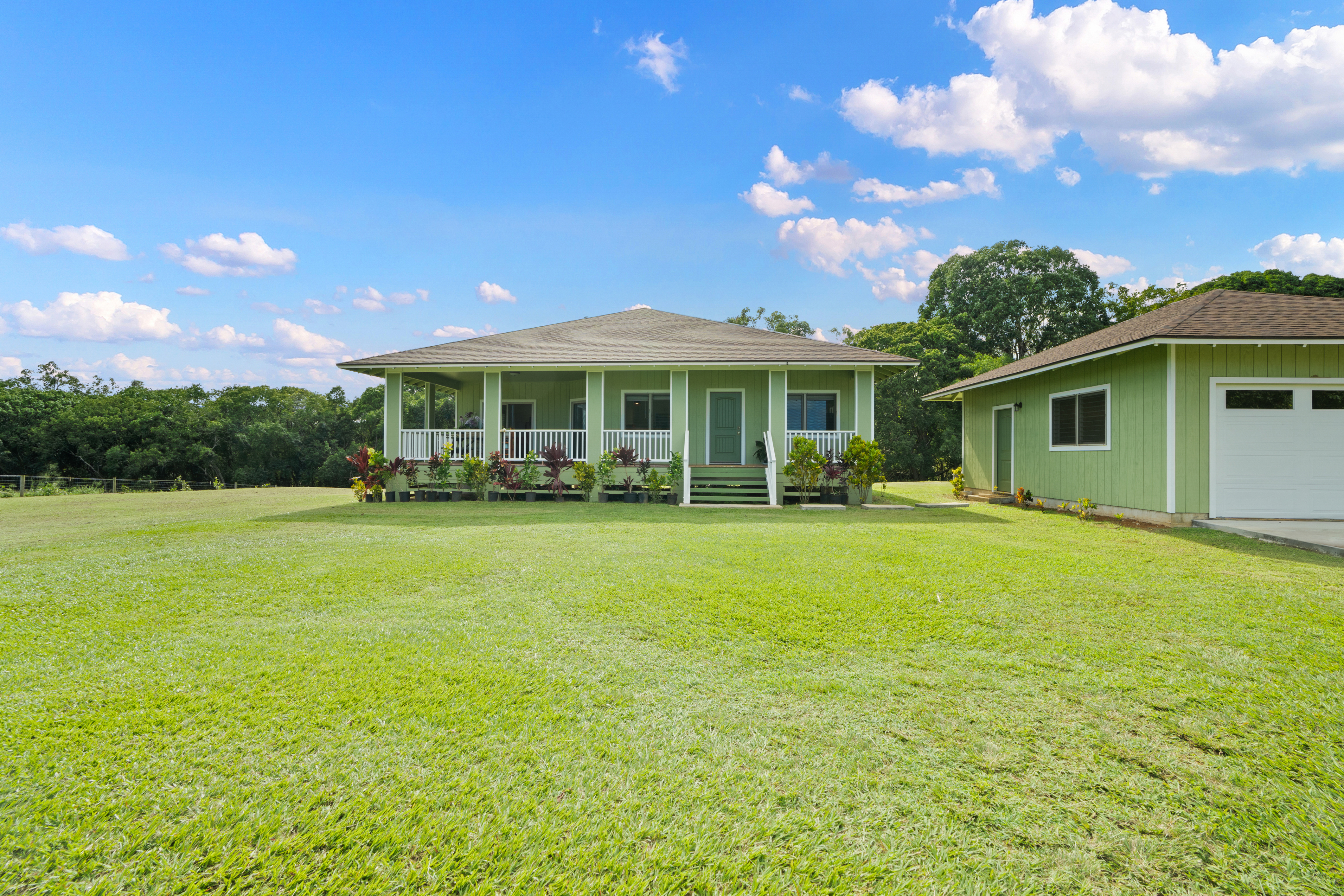 6231 HELENA LN