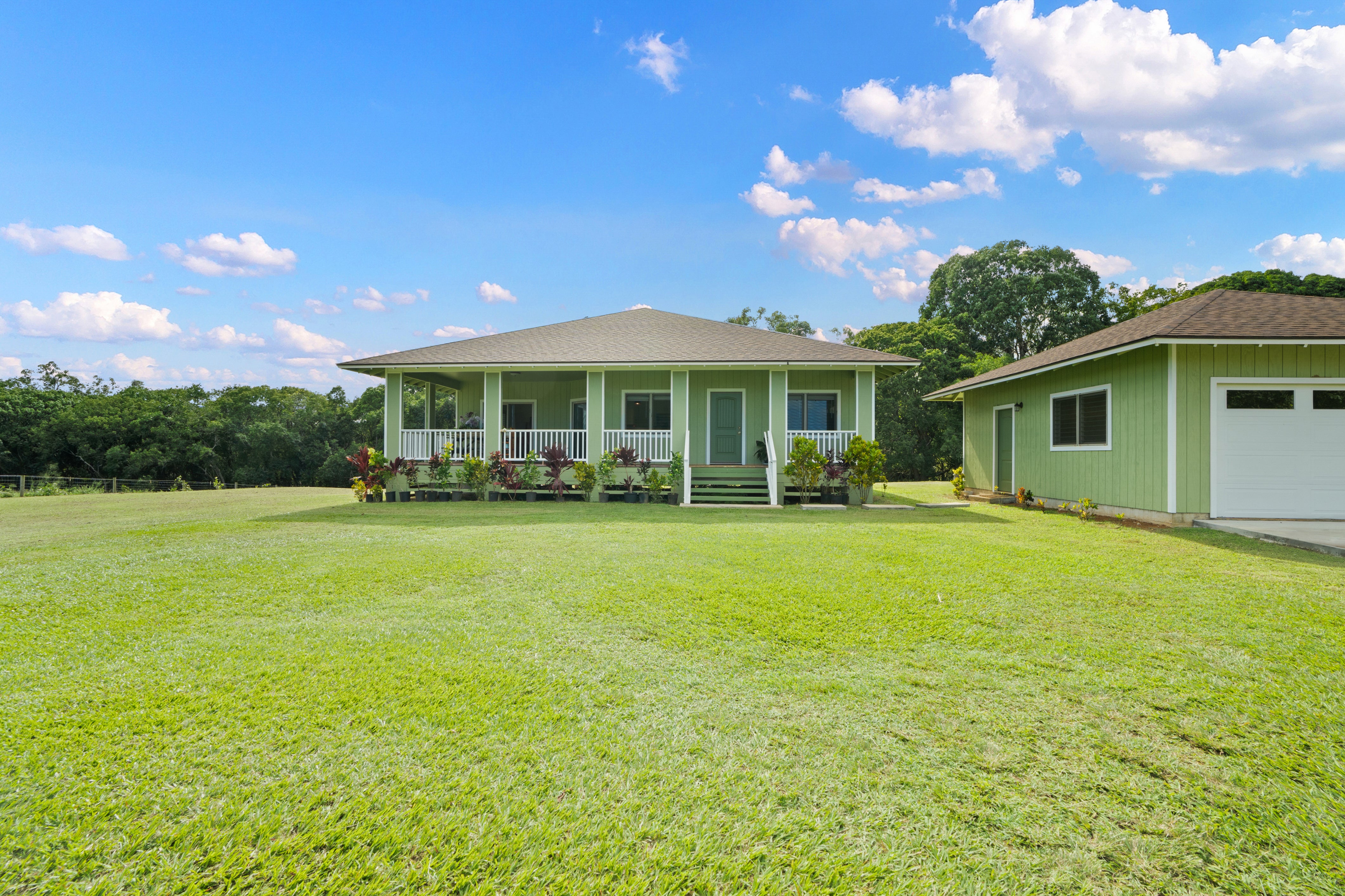 6231 HELENA LN
