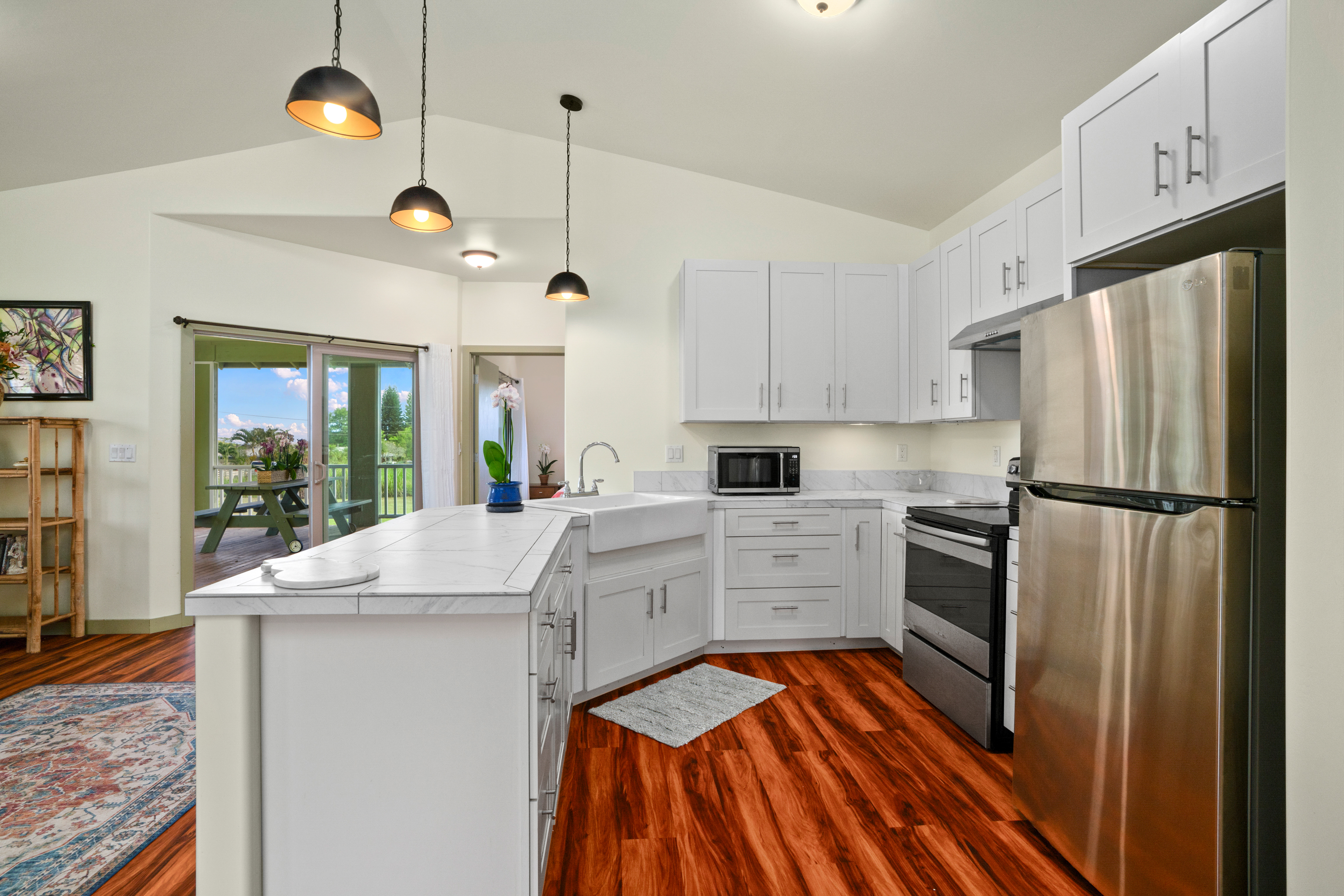 6231 HELENA LN