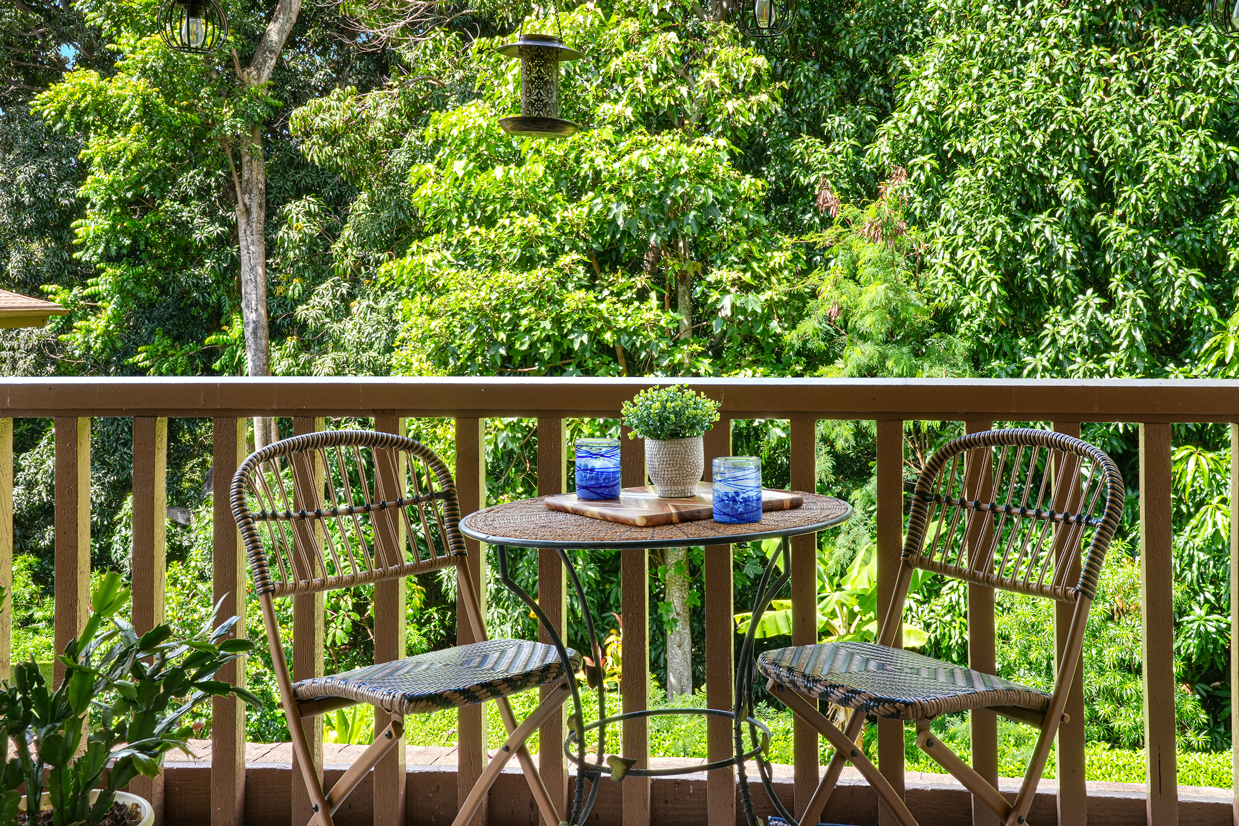 4701 KAWAIHAU RD F201