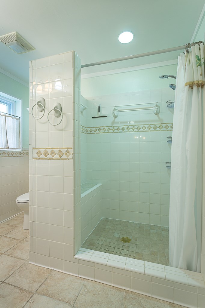 47 E Pine St # 5, 32322 Unit: 4 & 5