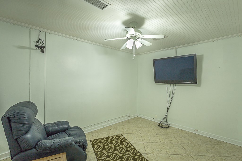 47 E Pine St # 5, 32322 Unit: 4 & 5