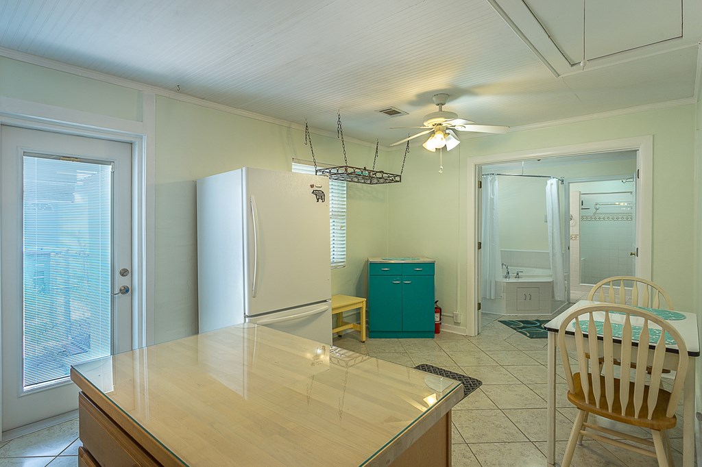47 E Pine St # 5, 32322 Unit: 4 & 5