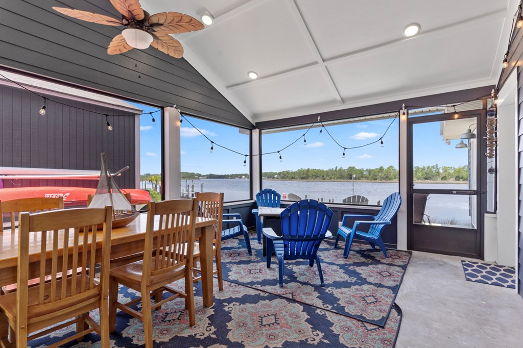 605 Riverview Dr, 32322