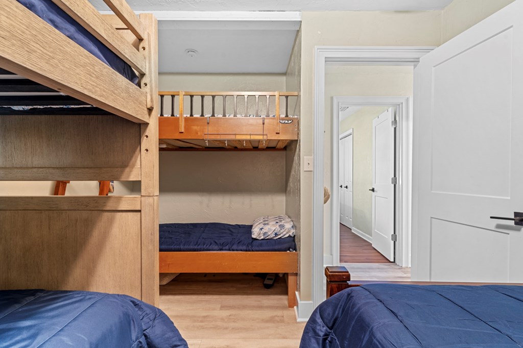 605 Riverview Dr, 32322