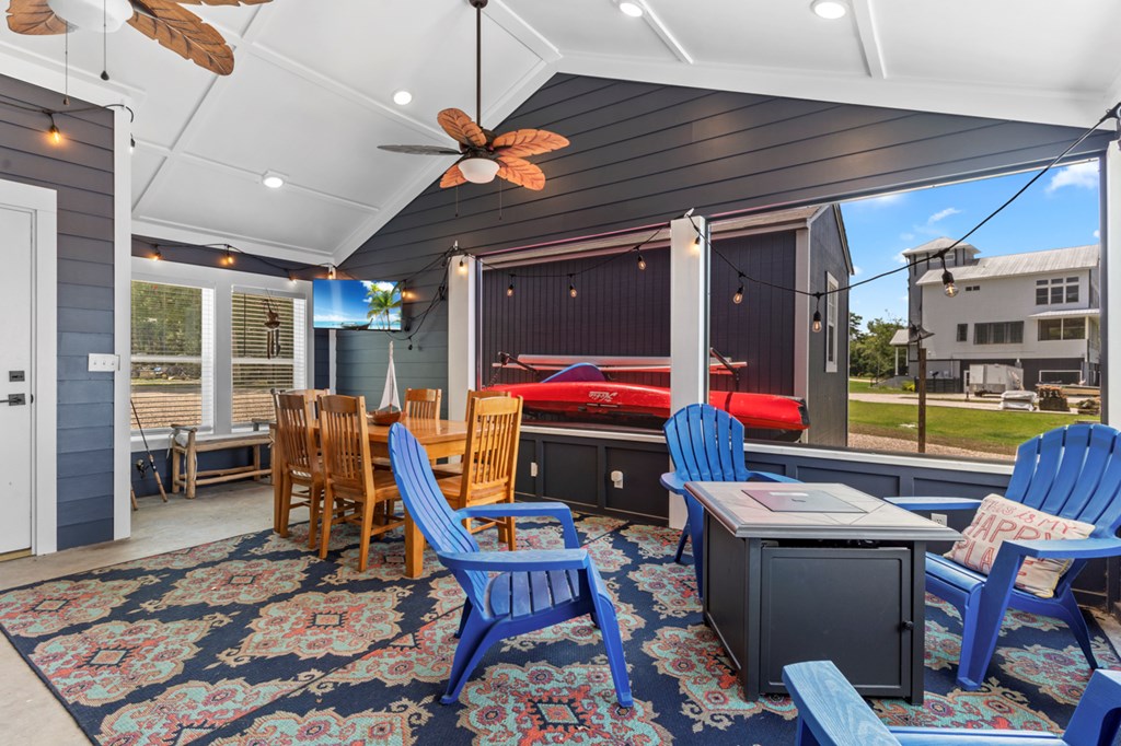 605 Riverview Dr, 32322