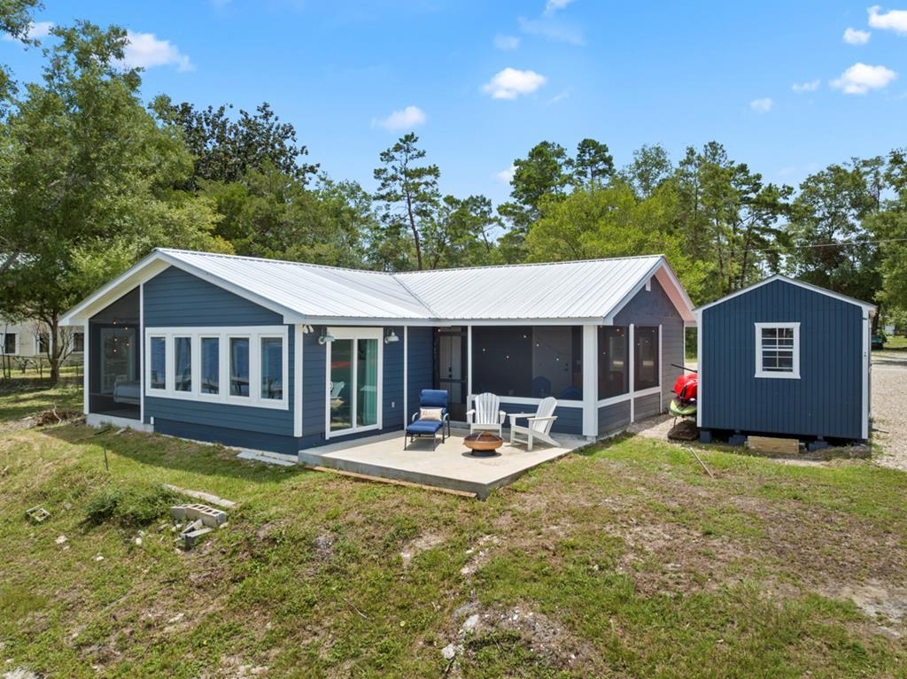 605 Riverview Dr, 32322