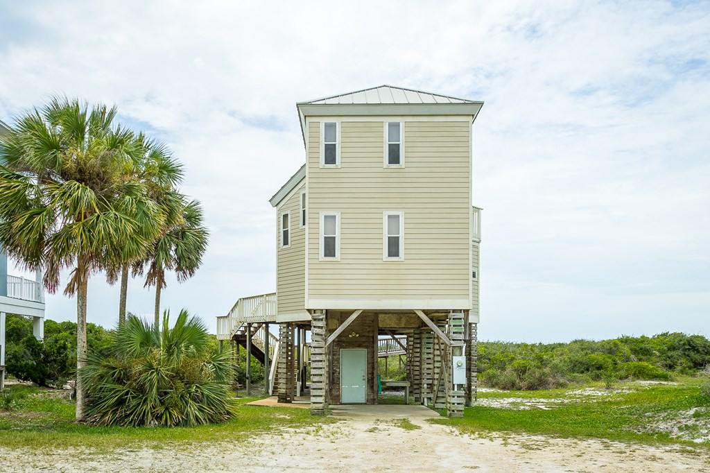 1700 E Gulf Beach Dr, St. George Island 32328