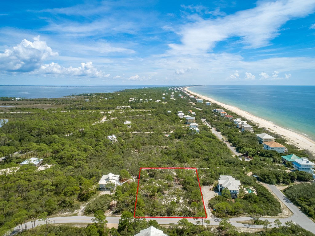 1612 Forsythia Way, St. George Island 32328