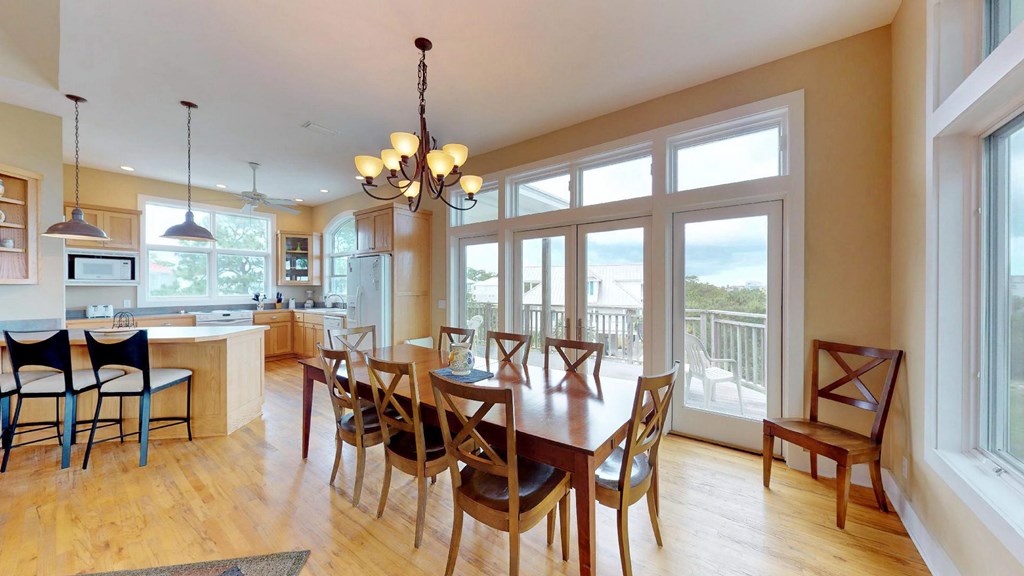 1627 Wayfarers Ct, St. George Island 32328