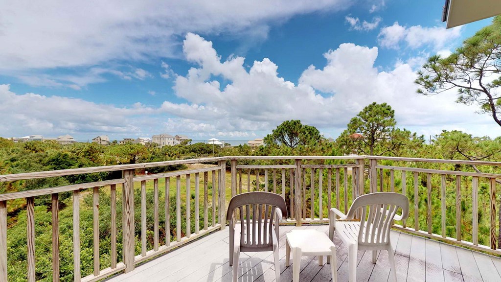 1627 Wayfarers Ct, St. George Island 32328