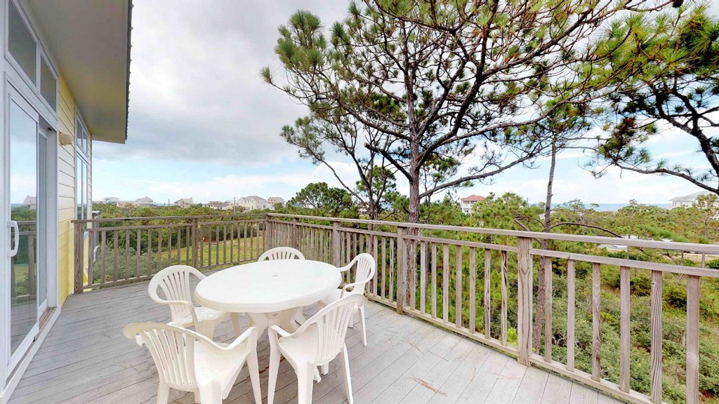 1627 Wayfarers Ct, St. George Island 32328
