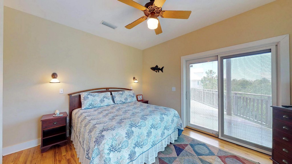1627 Wayfarers Ct, St. George Island 32328
