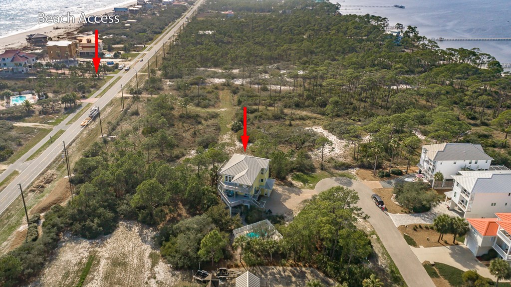 1627 Wayfarers Ct, St. George Island 32328