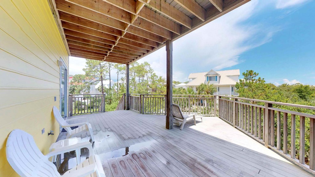 1627 Wayfarers Ct, St. George Island 32328