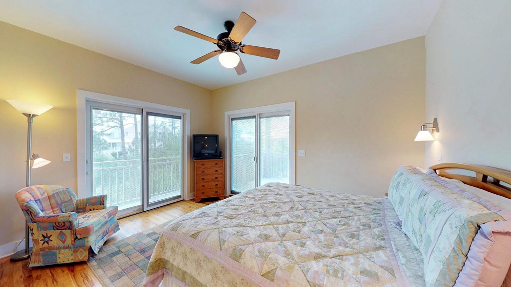 1627 Wayfarers Ct, St. George Island 32328