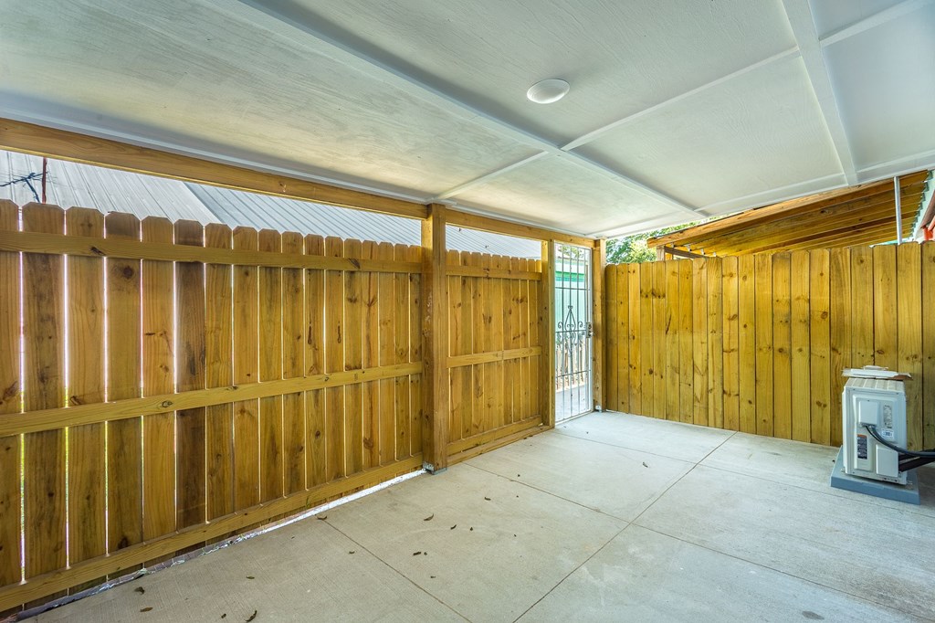 7 Parker Ave # 3, 32322 Unit: 3