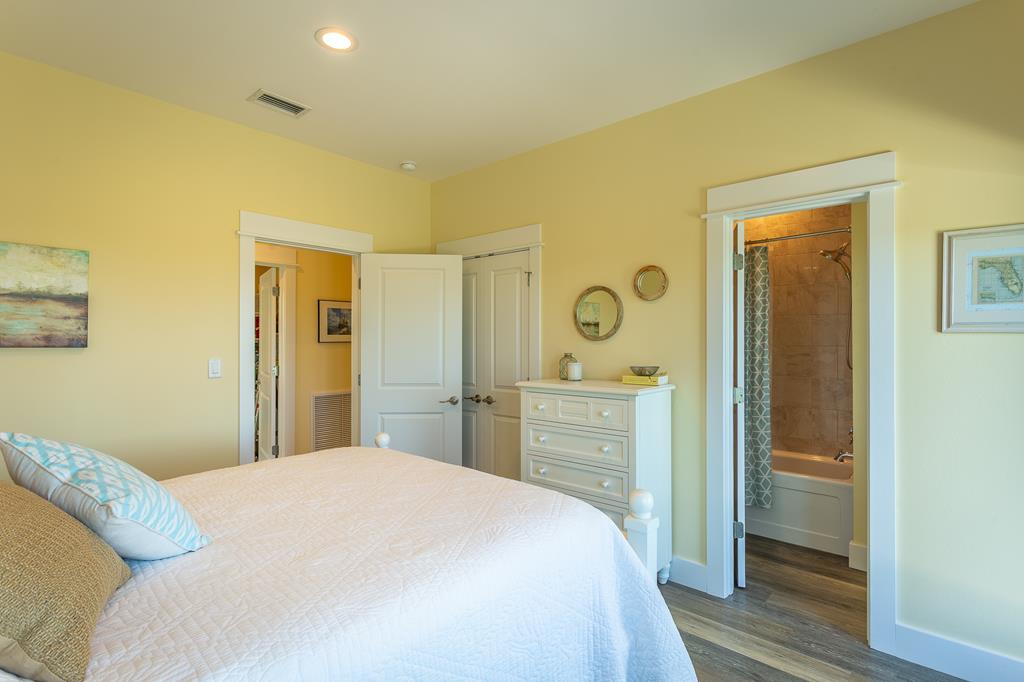 1627 Forsythia Trail, St. George Island 32328