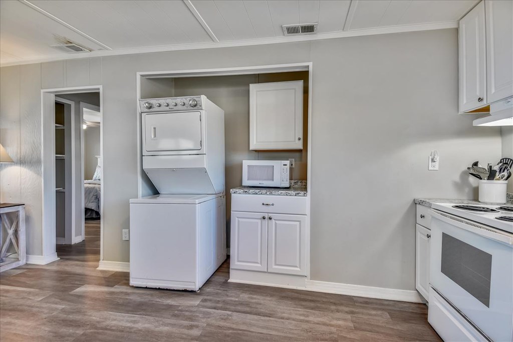 1032 E Gorrie Dr, St. George Island 32328