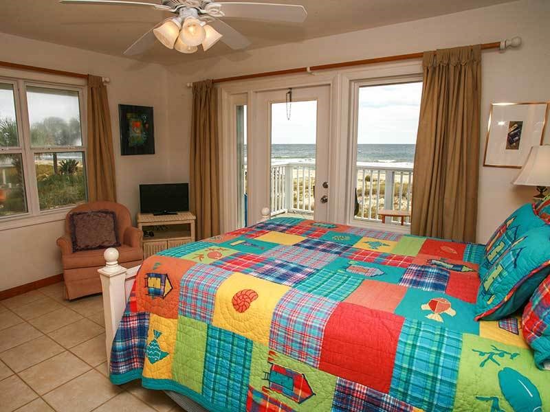 964 W Gorrie Dr, St. George Island 32328