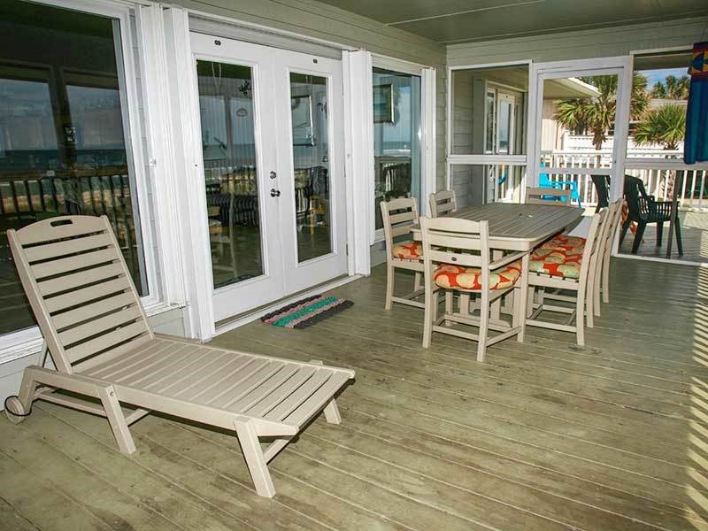 964 W Gorrie Dr, St. George Island 32328