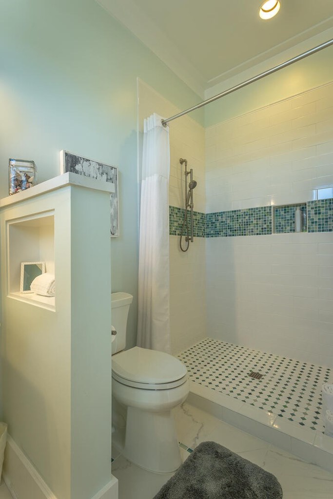 981 E Gorrie Dr, St. George Island 32328