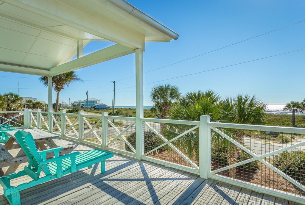 981 E Gorrie Dr, St. George Island 32328