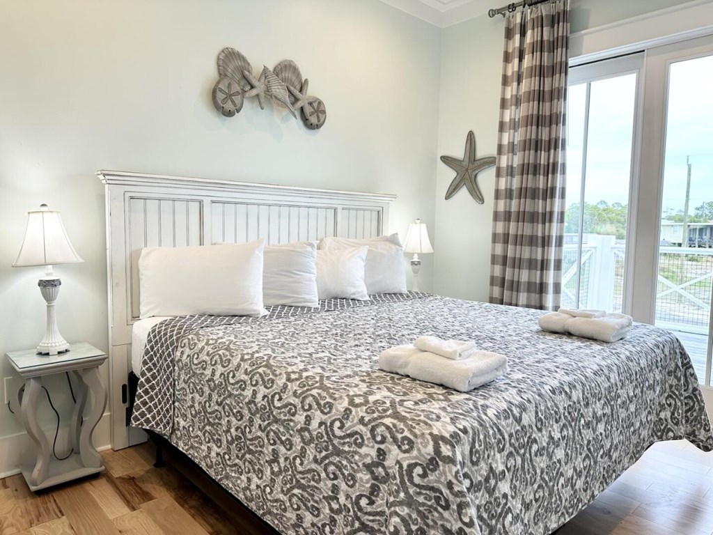 981 E Gorrie Dr, St. George Island 32328
