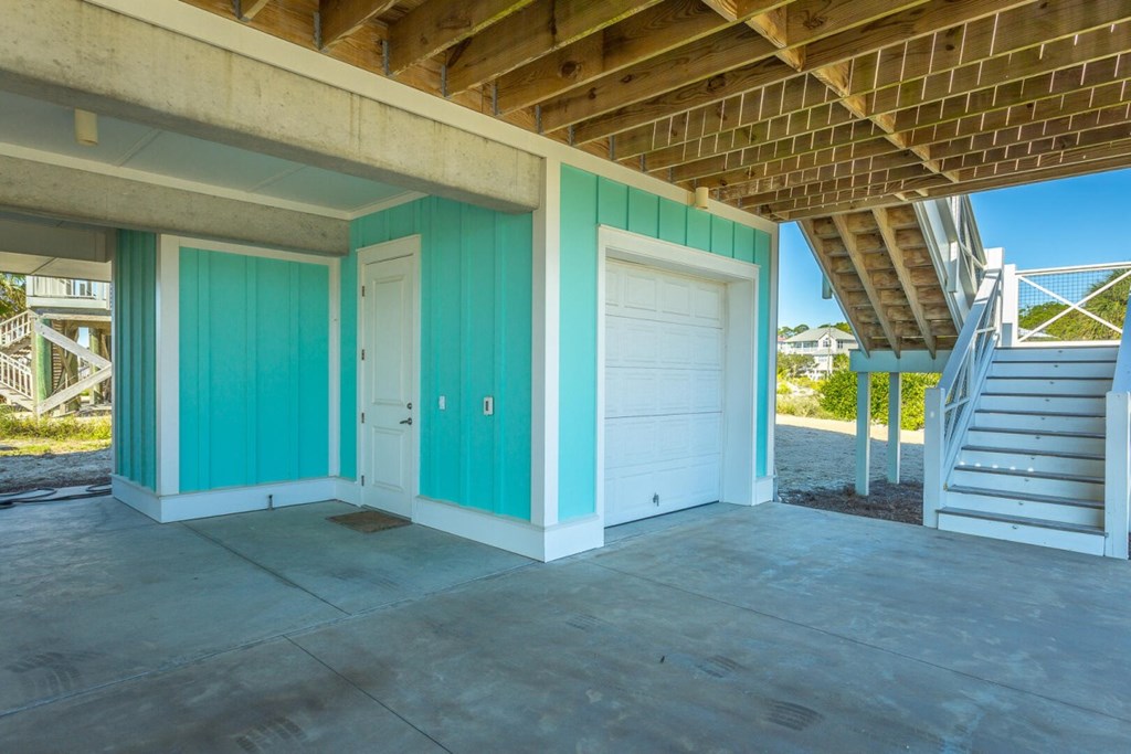 981 E Gorrie Dr, St. George Island 32328