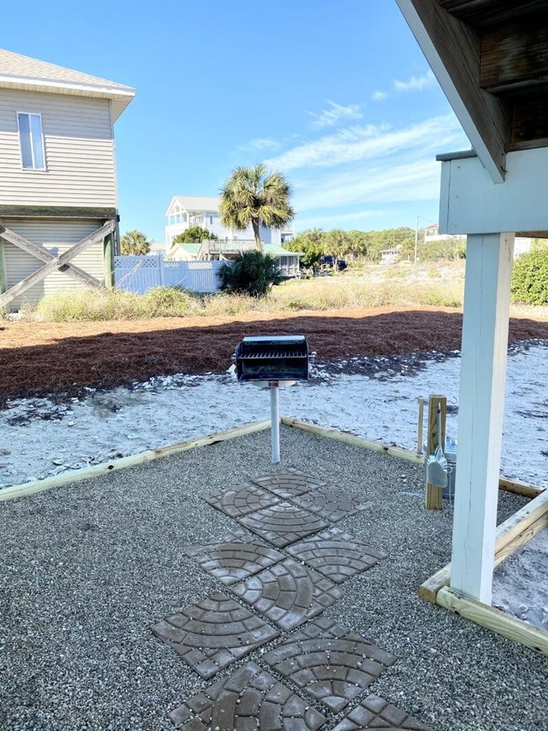 981 E Gorrie Dr, St. George Island 32328