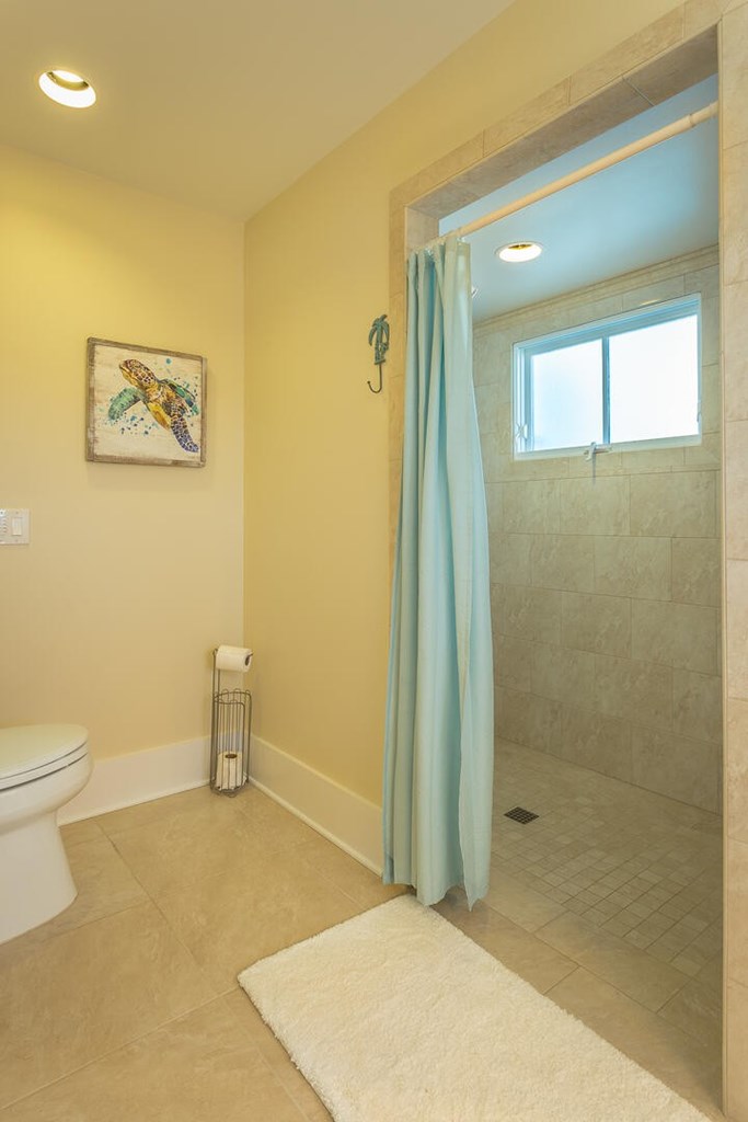981 E Gorrie Dr, St. George Island 32328