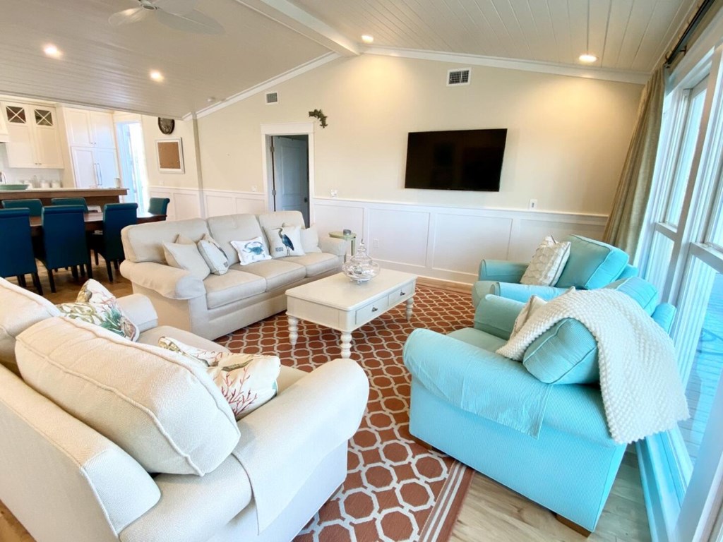 981 E Gorrie Dr, St. George Island 32328