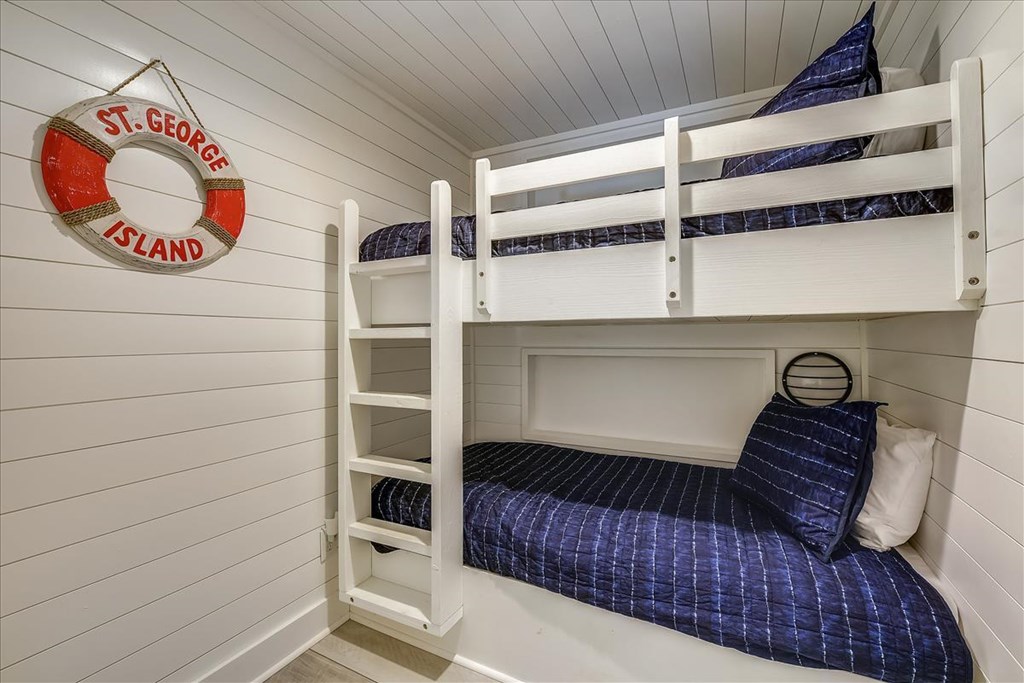 1804 E Gulf Beach Dr # 6, St. George Island 32328 Unit: I 6