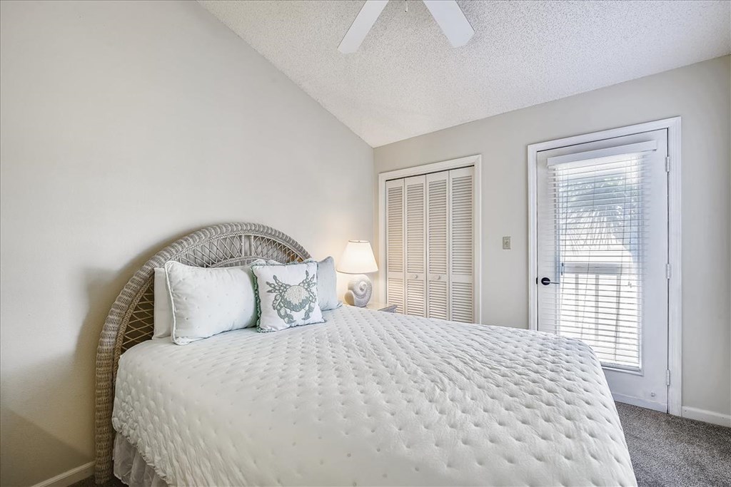 1804 E Gulf Beach Dr # 6, St. George Island 32328 Unit: I 6