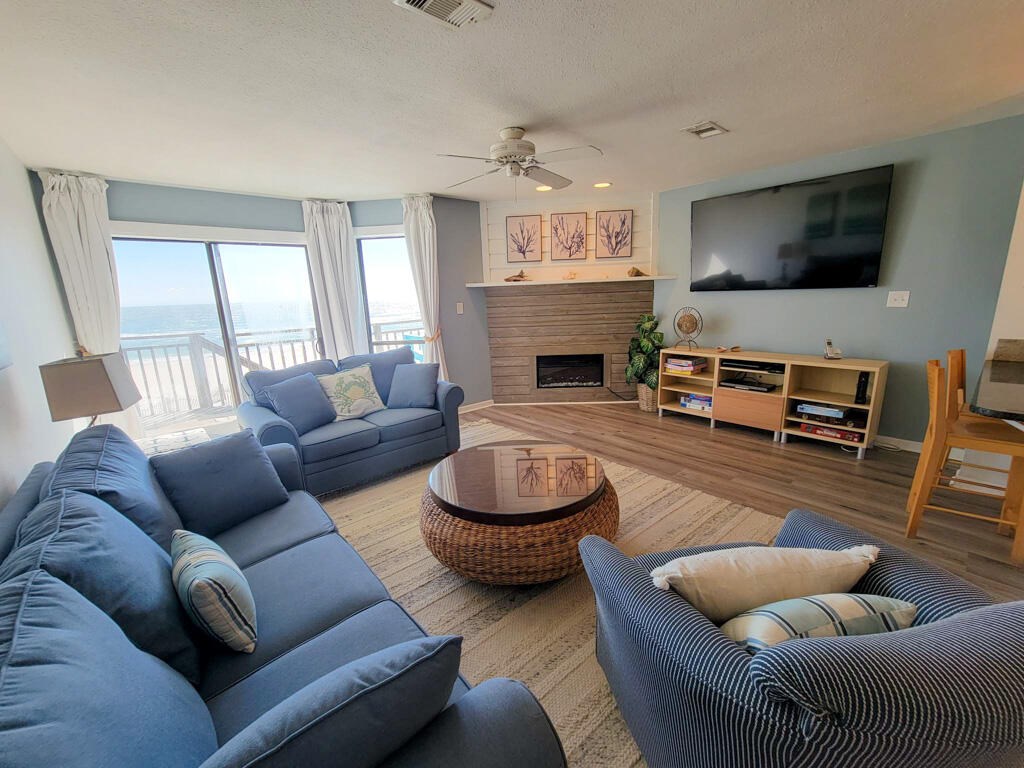 1804 E Gulf Beach Dr # 6, St. George Island 32328 Unit: I 6