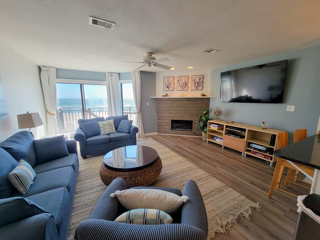 1804 E Gulf Beach Dr # 6, St. George Island 32328 Unit: I 6
