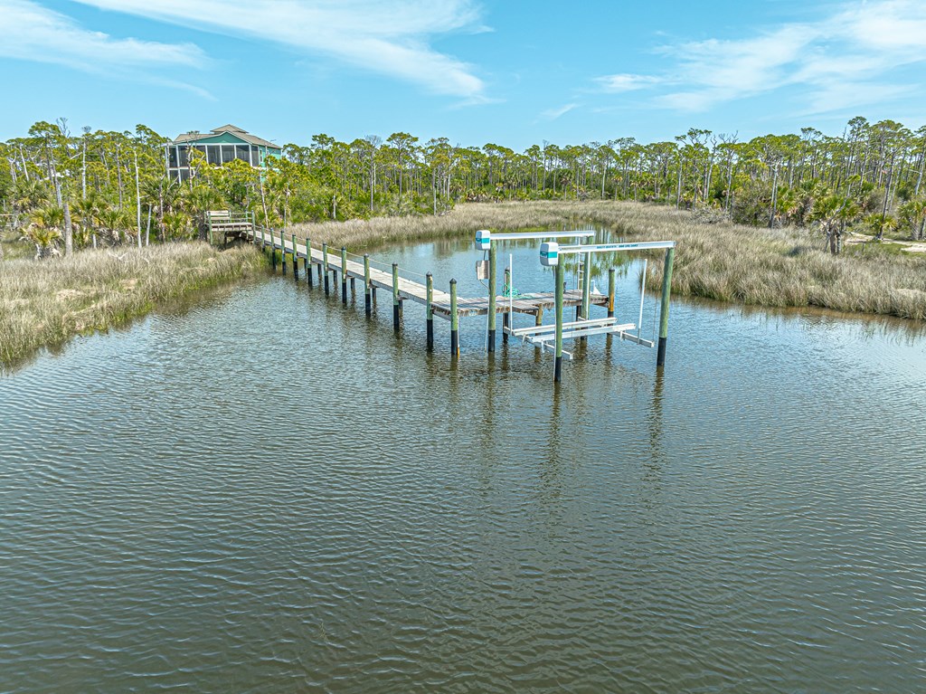1831 Bayview Dr, St. George Island 32328