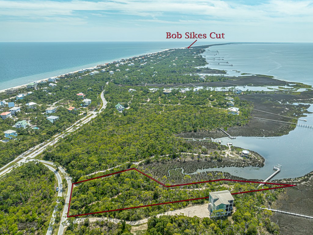 1831 Bayview Dr, St. George Island 32328