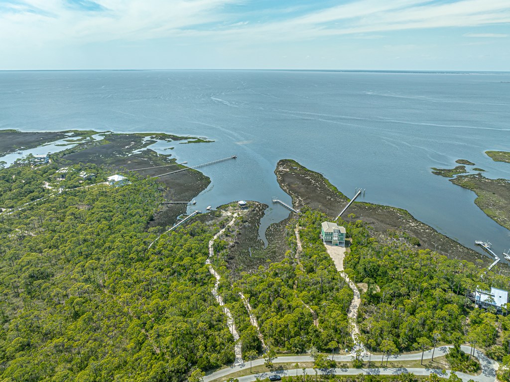 1831 Bayview Dr, St. George Island 32328