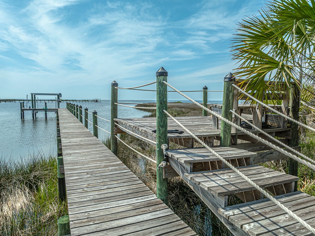 1831 Bayview Dr, St. George Island 32328