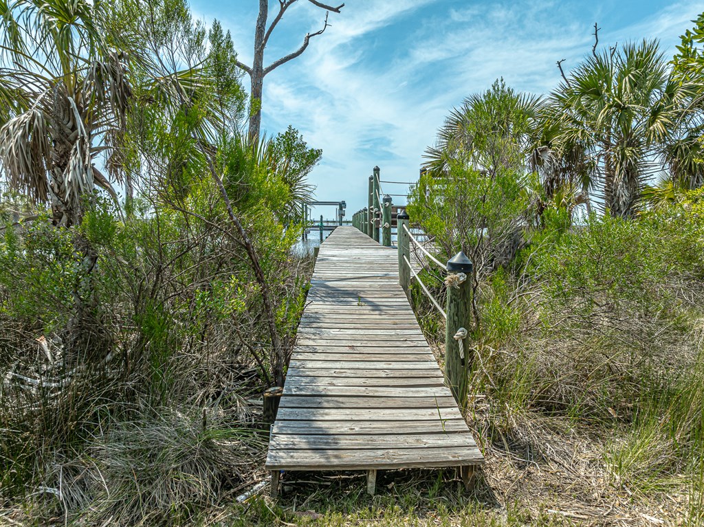 1831 Bayview Dr, St. George Island 32328