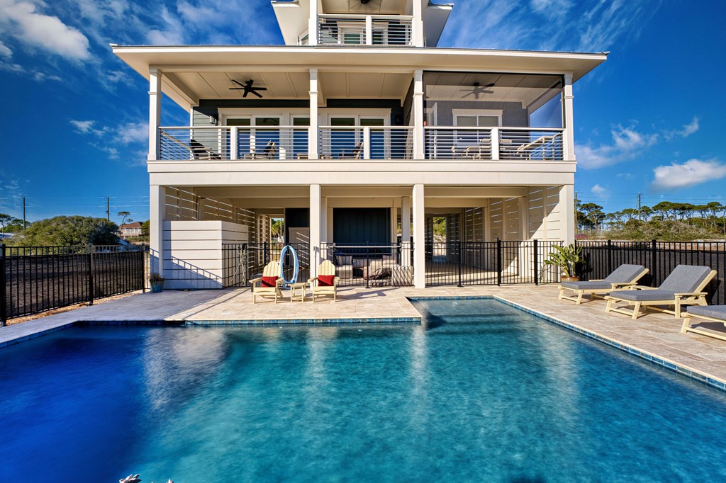 1356 E Gulf Beach Dr, St. George Island 32328