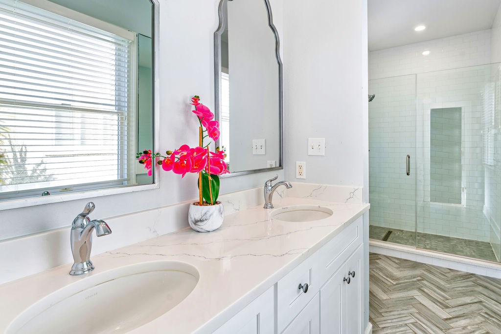 2262 Sailfish Dr, St. George Island 32328