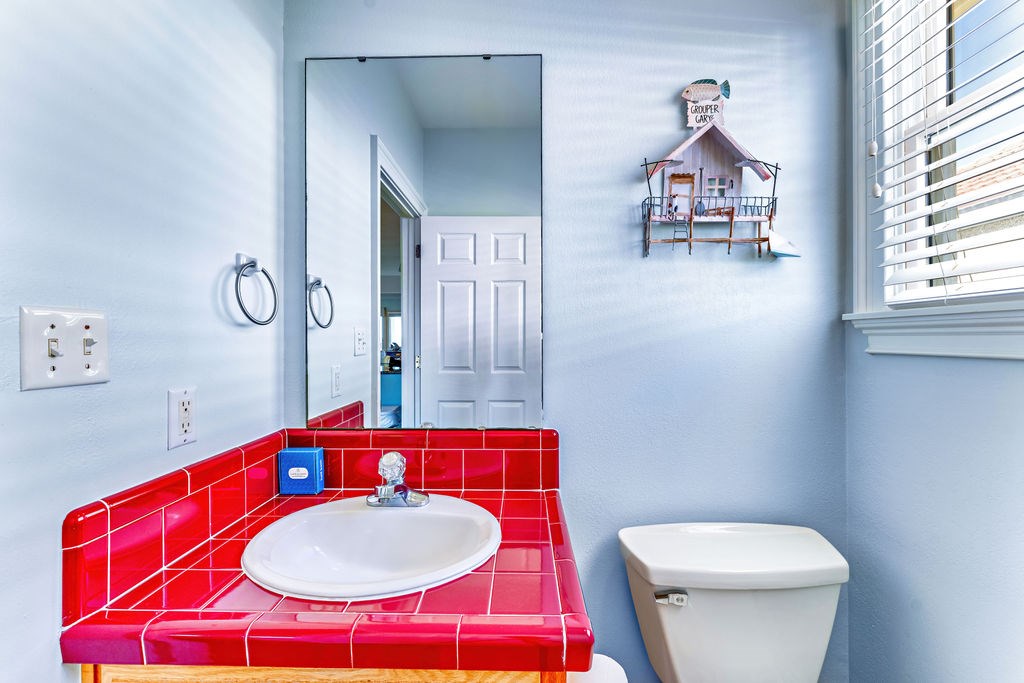 2262 Sailfish Dr, St. George Island 32328