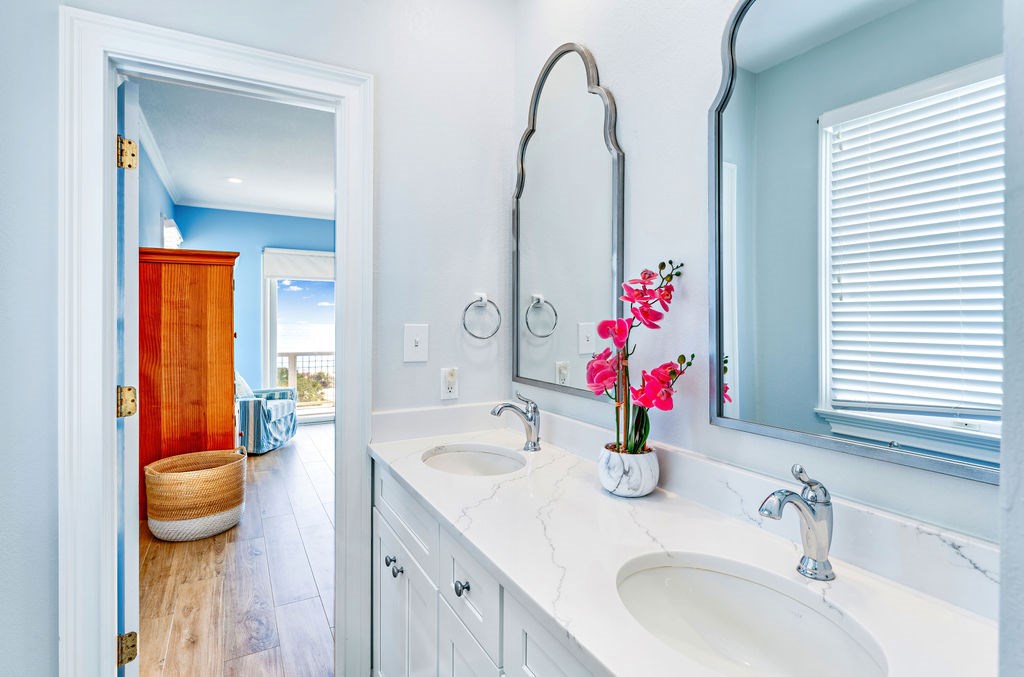 2262 Sailfish Dr, St. George Island 32328