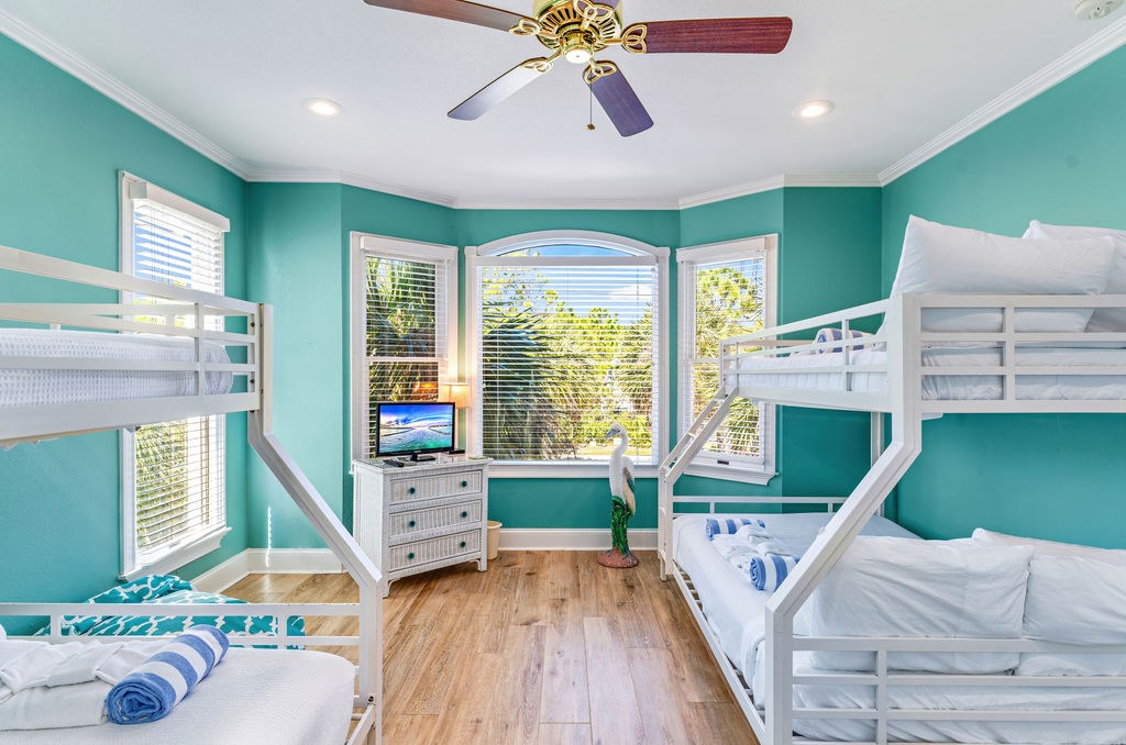 2262 Sailfish Dr, St. George Island 32328