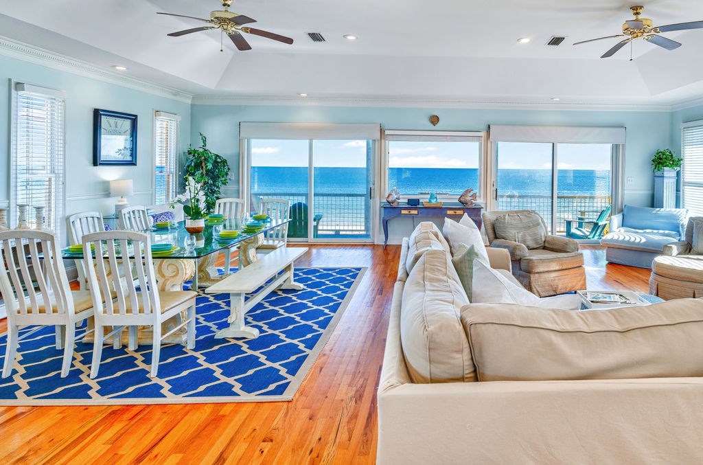 2262 Sailfish Dr, St. George Island 32328