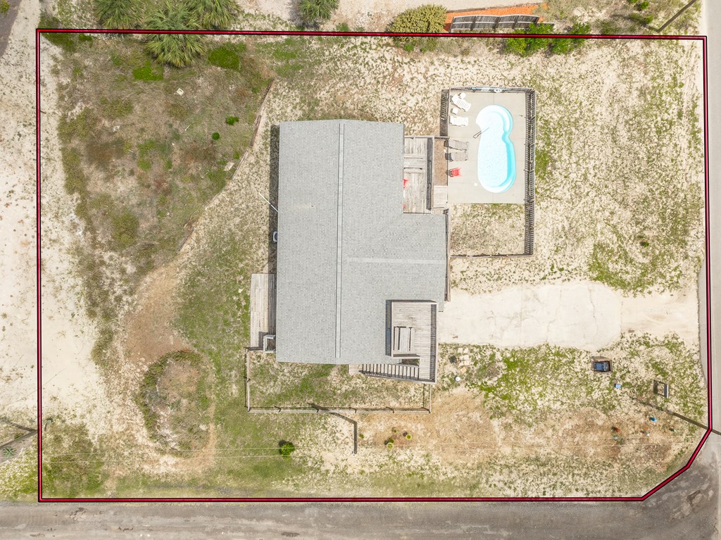 901 E Gorrie Dr, St. George Island 32328